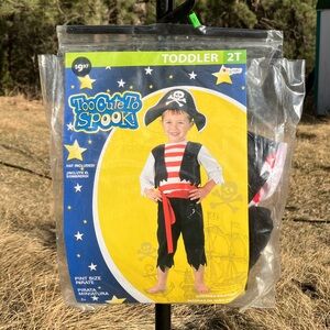 NEW Pirate Costume for Toddlers. Size 2T